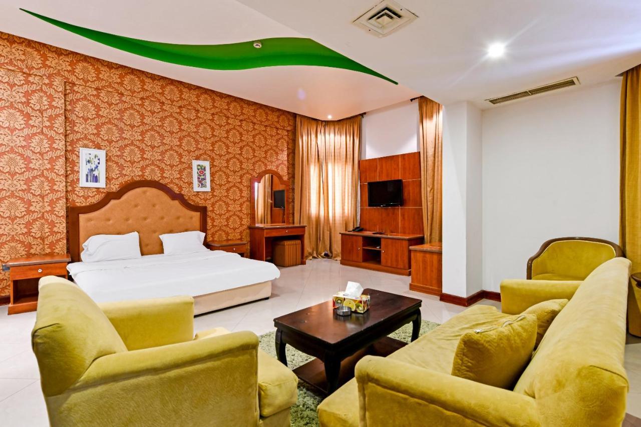 OYO 118 Revira Hotel Manama Exterior foto