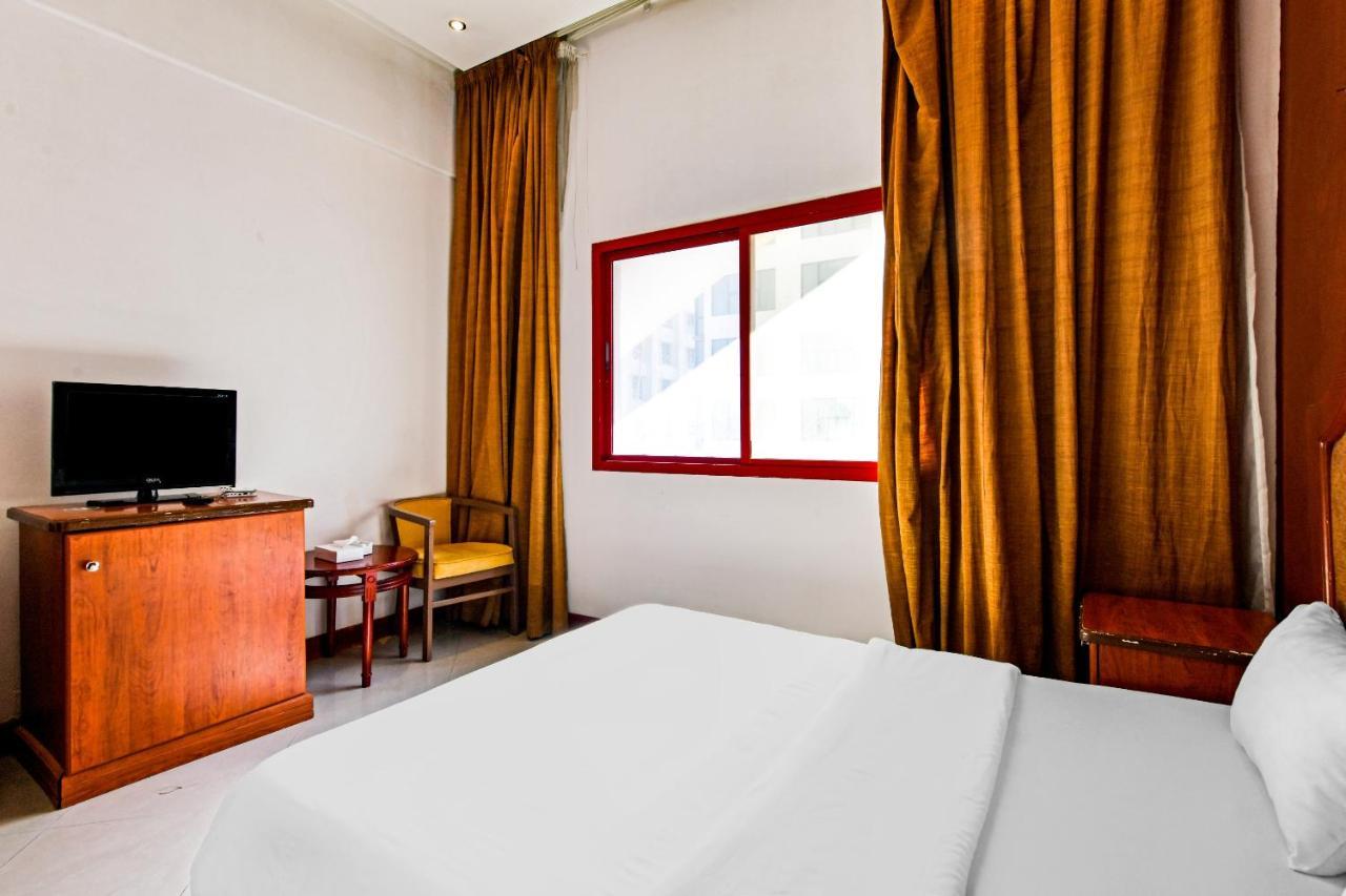 OYO 118 Revira Hotel Manama Exterior foto