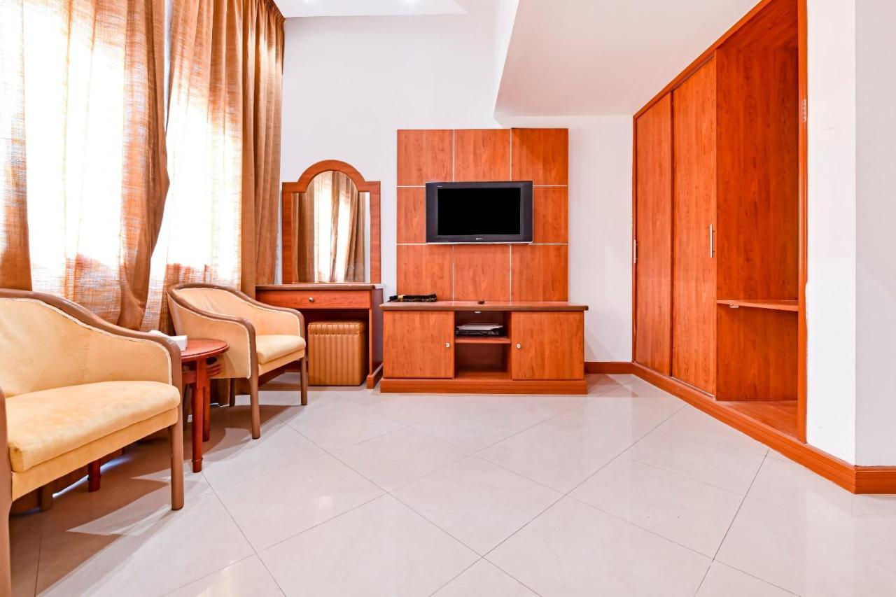 OYO 118 Revira Hotel Manama Exterior foto