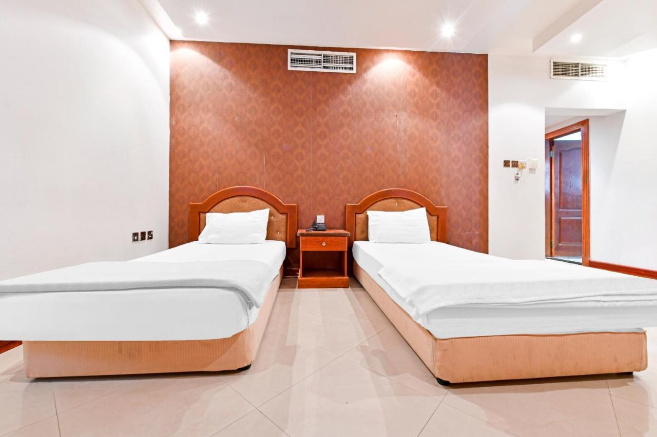 OYO 118 Revira Hotel Manama Exterior foto