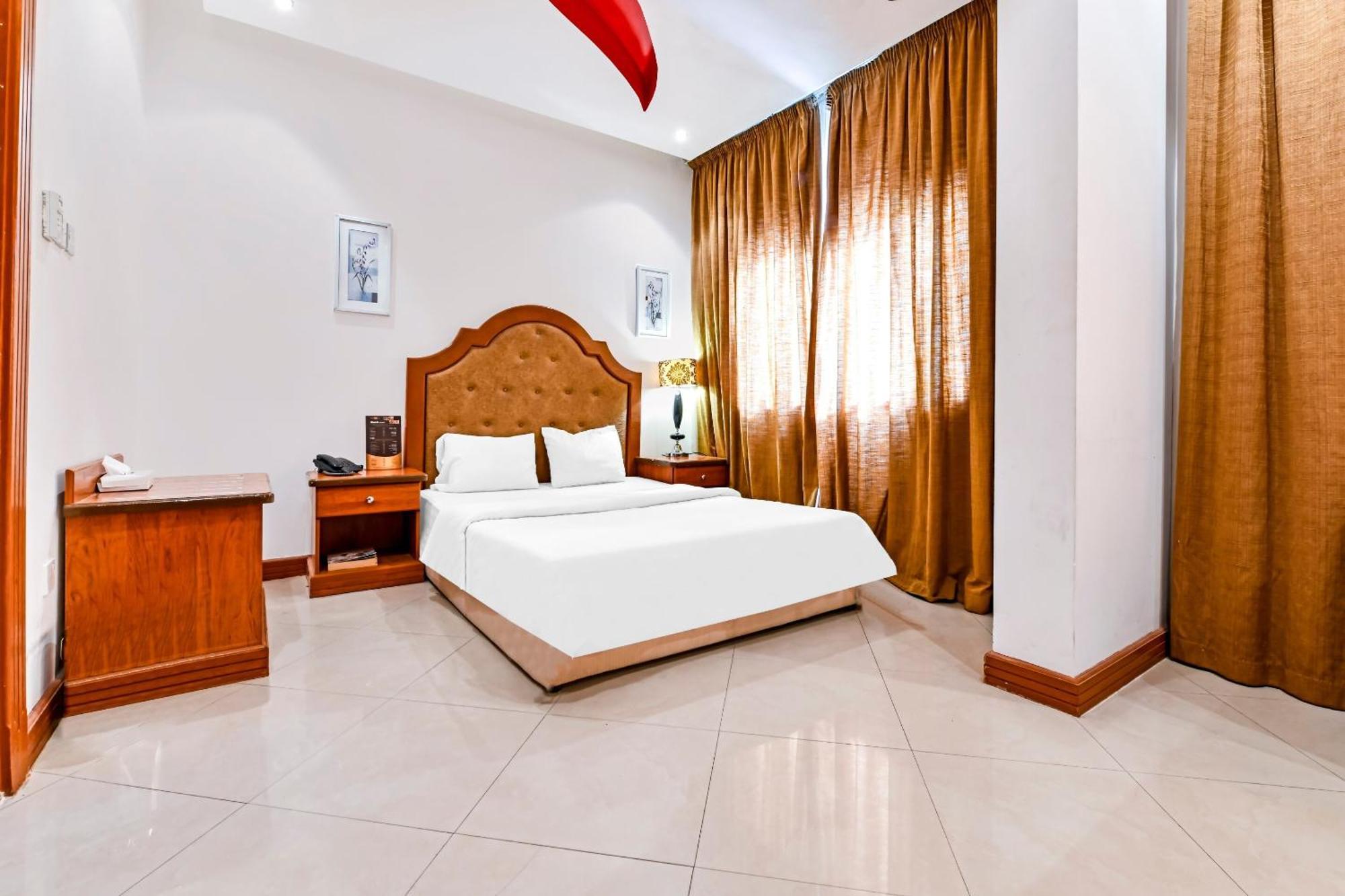 OYO 118 Revira Hotel Manama Exterior foto